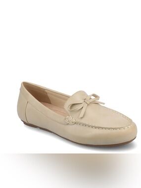 Journee Novella Loafer Size 9.5 W Color Beige